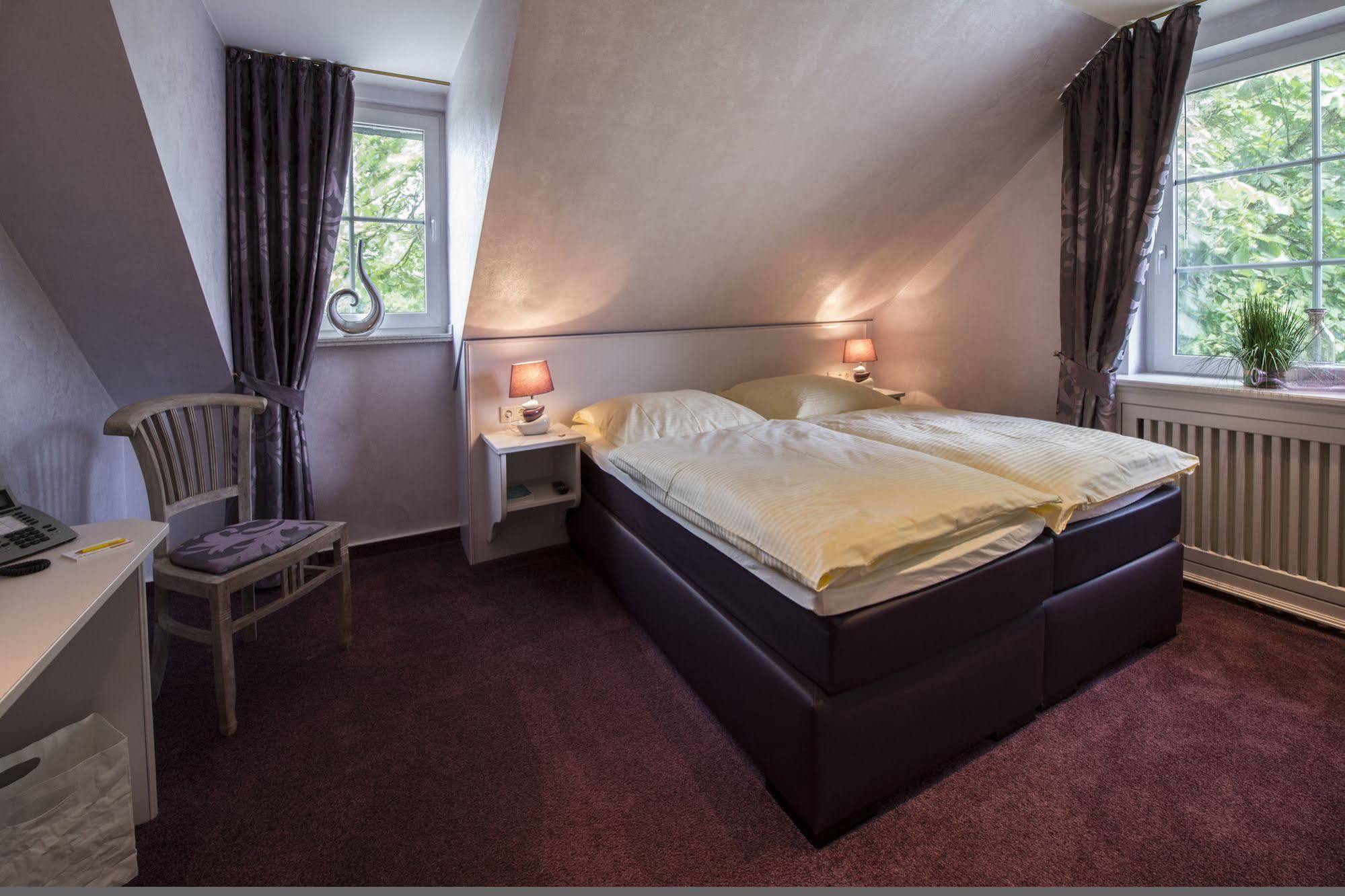 Ententurm - Hotel Und Eventlocation Steinhagen  Exteriör bild